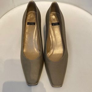 Stuart Weitzman Textured Slip-On Gold-Plated Midi Block Heel Pointed Toe Pumps